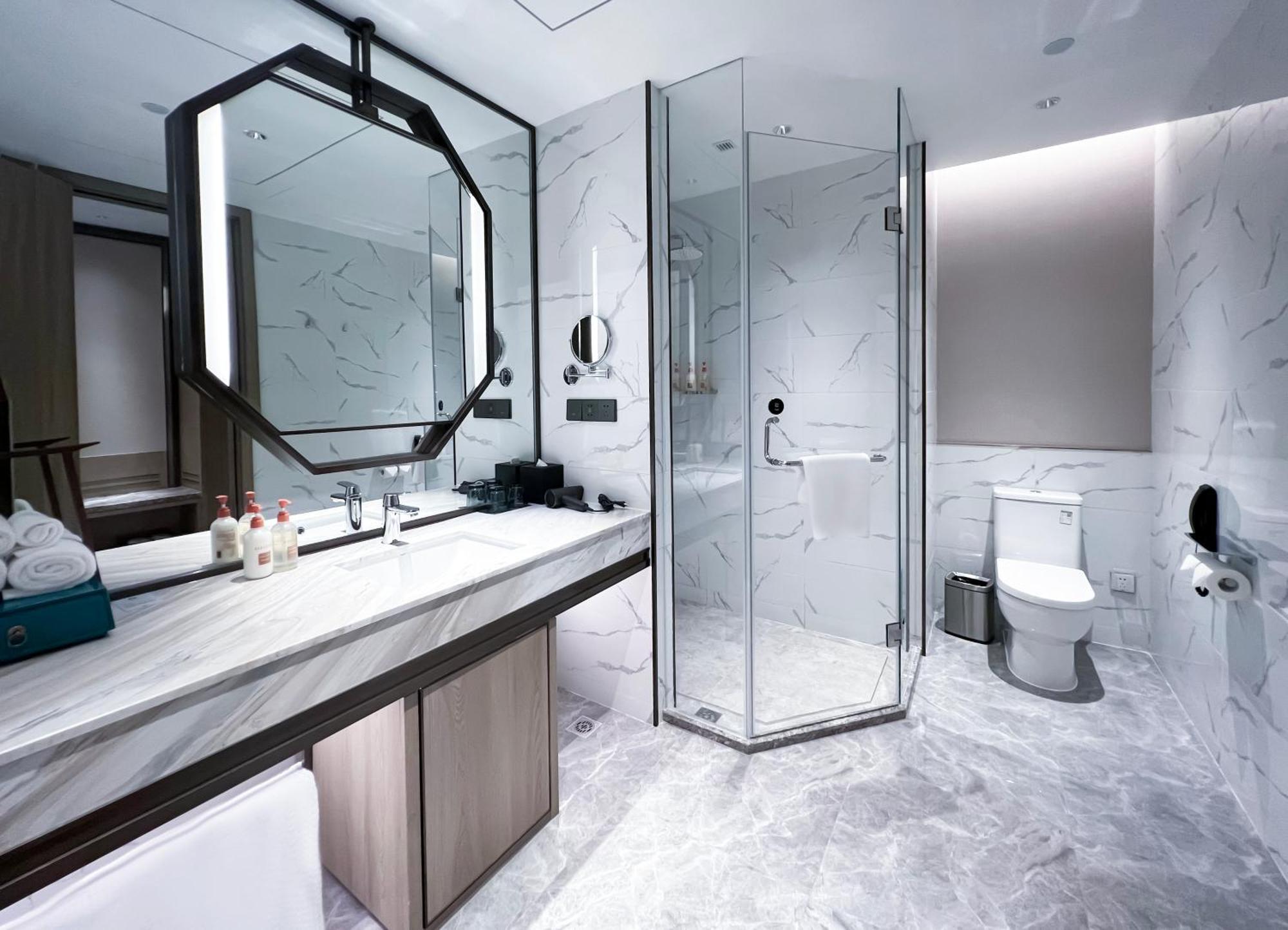 Crowne Plaza Hangzhou Linping By Ihg Esterno foto