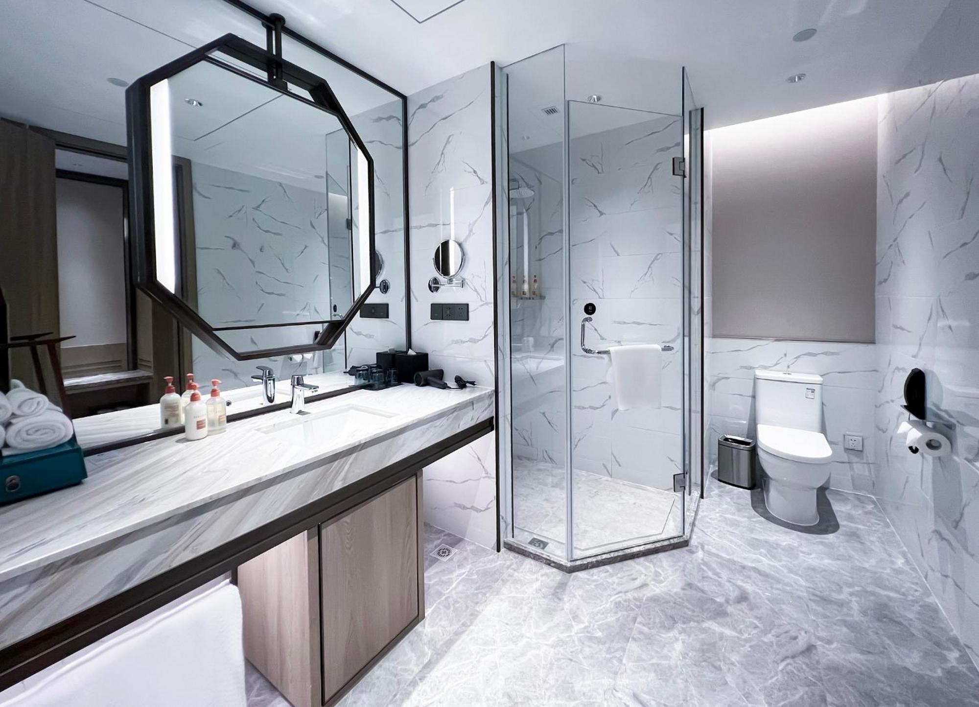 Crowne Plaza Hangzhou Linping By Ihg Esterno foto